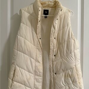 GAP Women's Off-White Quilted Vest